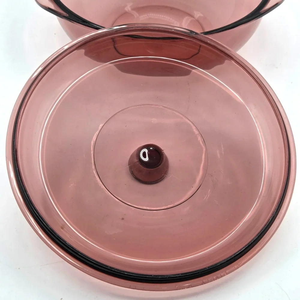 Pyrex this cranberry